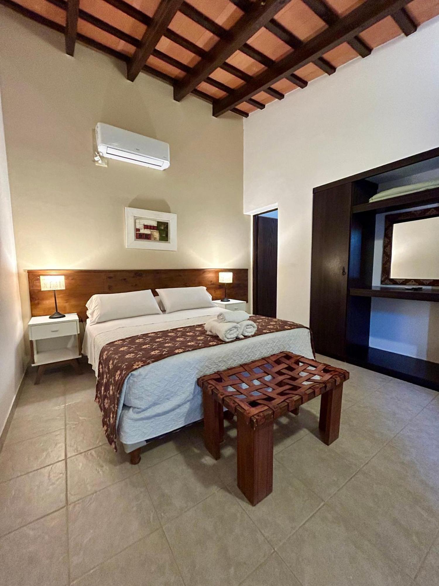 Hotel Plaza Кафаяте Екстериор снимка