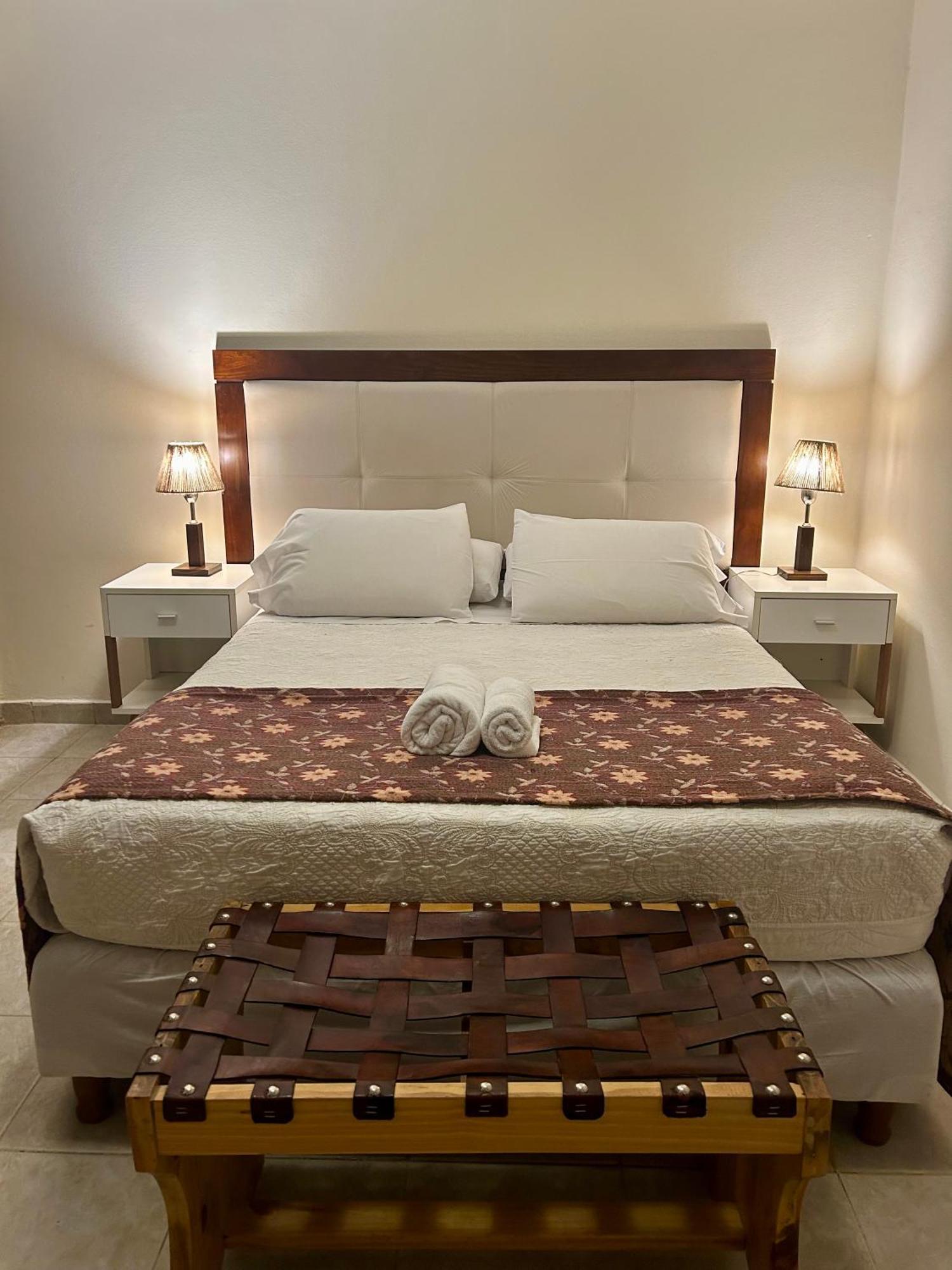 Hotel Plaza Кафаяте Екстериор снимка