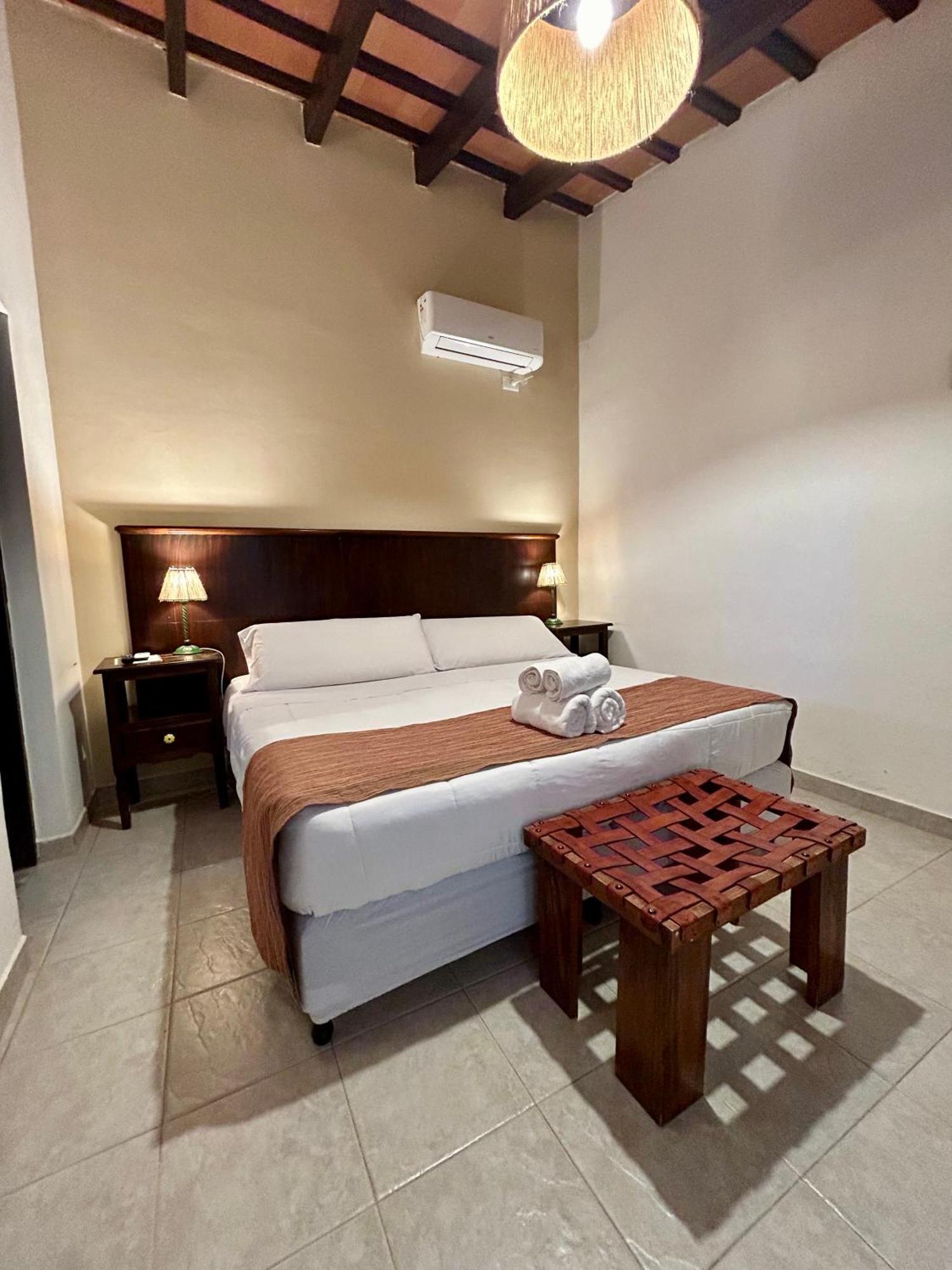 Hotel Plaza Кафаяте Екстериор снимка